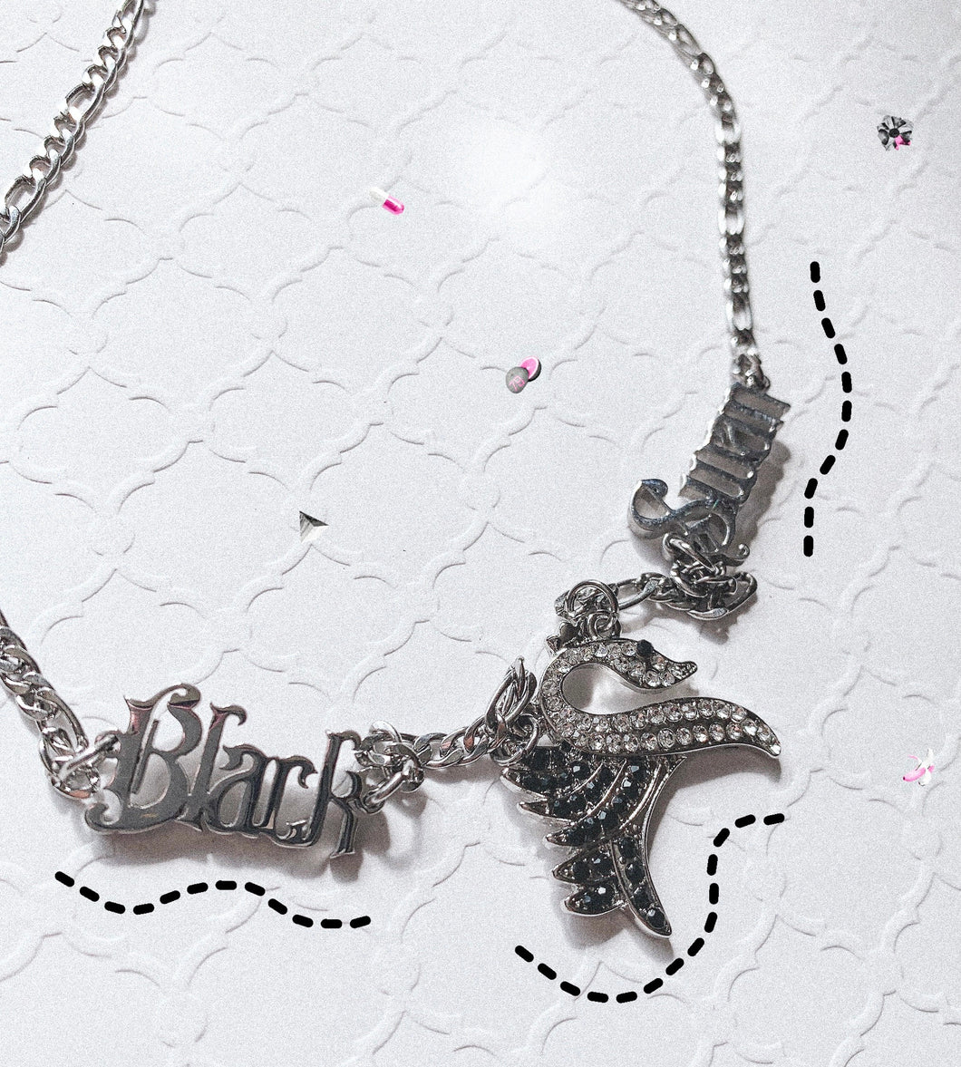 [JEWERLY] Black swan necklace